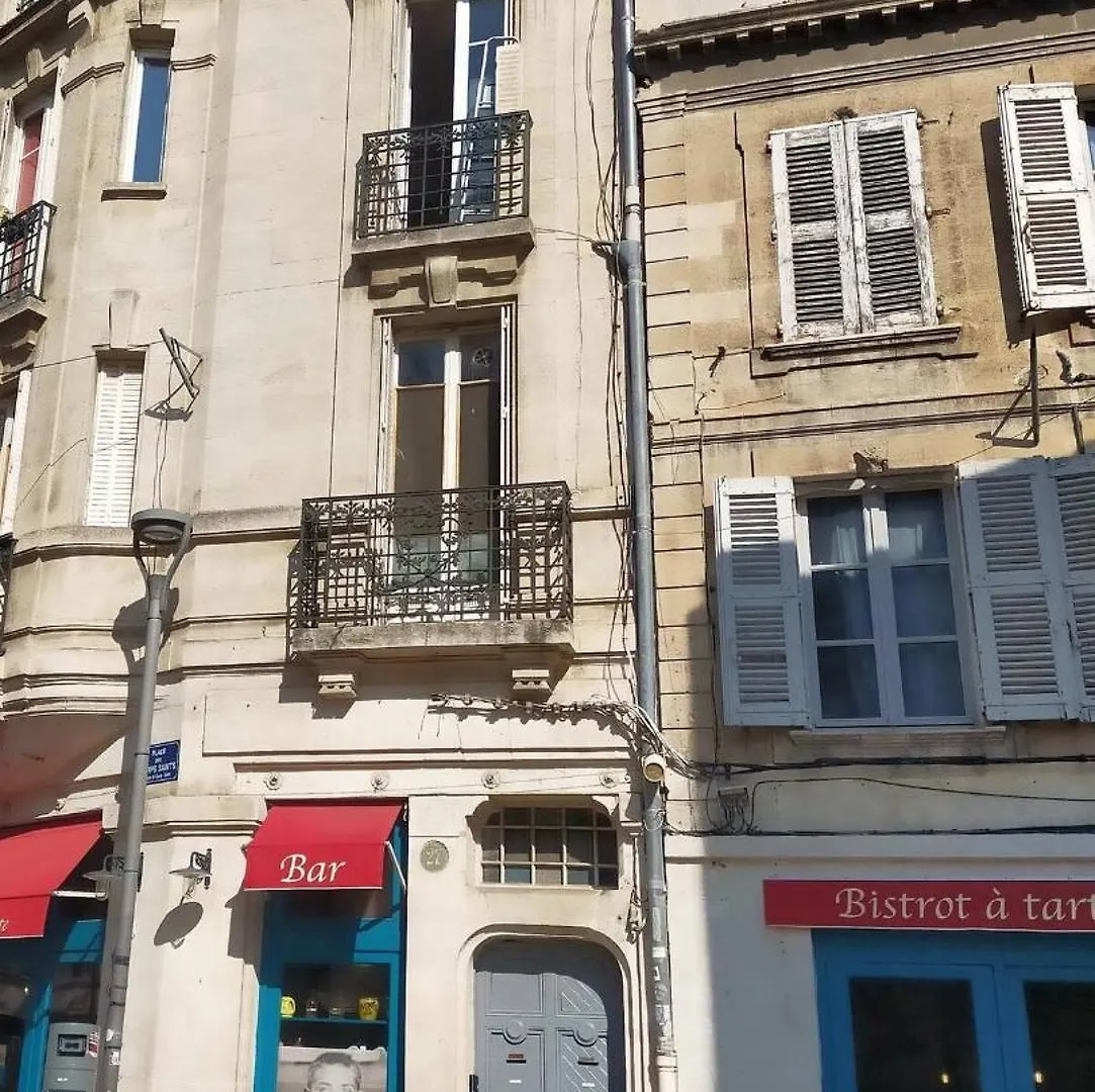 Charmant Appartement Intra-Muros Avignon Apartment